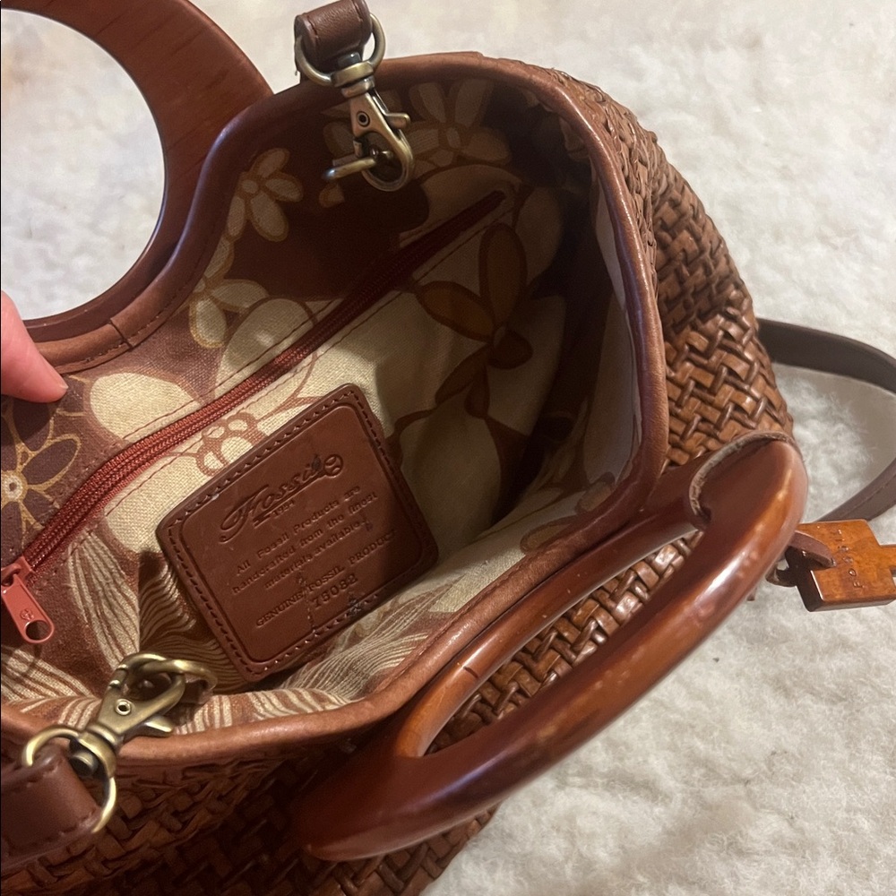 FOSSIL mini tote✨ - Picture 3 of 5